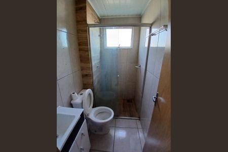 Banheiro de apartamento para alugar com 2 quartos, 55m² em Santa Cruz, Gravataí