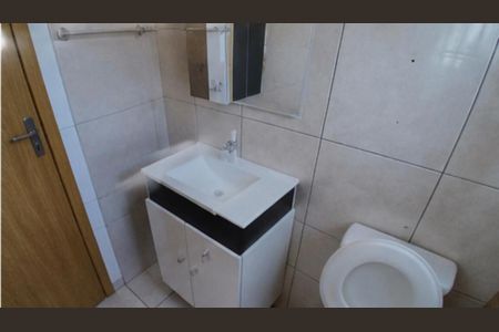 Banheiro de apartamento para alugar com 2 quartos, 55m² em Santa Cruz, Gravataí