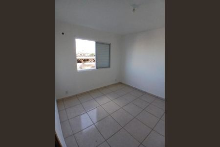 Quarto de apartamento para alugar com 2 quartos, 55m² em Santa Cruz, Gravataí