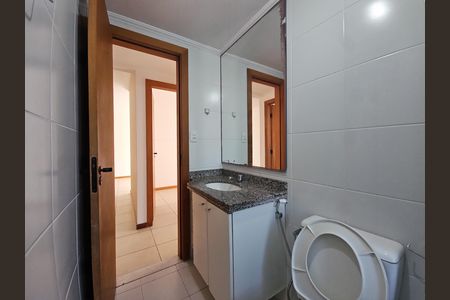 Apartamento para alugar com 95m², 3 quartos e 2 vagas Apartamento para alugar com 95m², 3 quartos e 2 vagasBanheiro Corredor