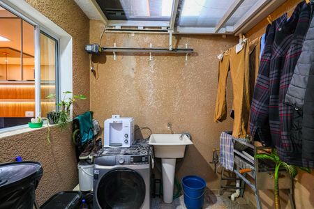 Casa para alugar com 87m², 2 quartos e 2 vagas