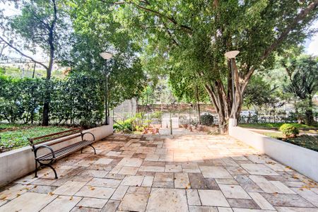 Apartamento à venda com 104m², 3 quartos e 1 vaga Apartamento à venda com 104m², 3 quartos e 1 vagaEntrada