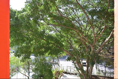 Apartamento à venda com 104m², 3 quartos e 1 vaga Apartamento à venda com 104m², 3 quartos e 1 vagaVista do Quarto 2