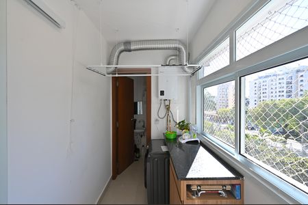 Apartamento à venda com 104m², 3 quartos e 1 vaga Apartamento à venda com 104m², 3 quartos e 1 vagaLavanderia