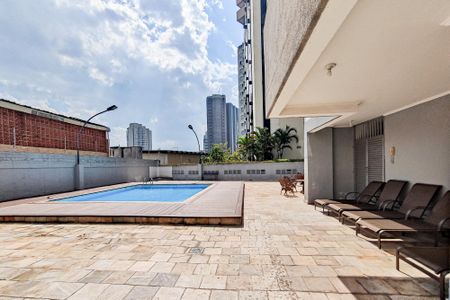 Apartamento à venda com 104m², 3 quartos e 1 vaga Apartamento à venda com 104m², 3 quartos e 1 vagaPiscina