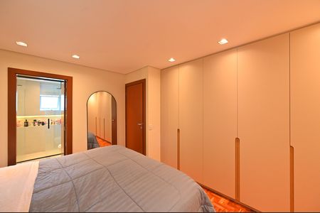 Apartamento à venda com 104m², 3 quartos e 1 vaga Apartamento à venda com 104m², 3 quartos e 1 vagaSuite