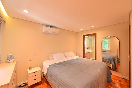 Apartamento à venda com 104m², 3 quartos e 1 vaga Apartamento à venda com 104m², 3 quartos e 1 vagaSuite