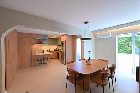 Apartamento à venda com 104m², 3 quartos e 1 vaga Apartamento à venda com 104m², 3 quartos e 1 vagaSala