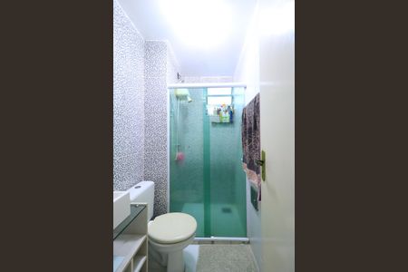 Banheiro social de apartamento à venda com 2 quartos, 58m² em Inhaúma, Rio de Janeiro