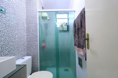 Banheiro social de apartamento à venda com 2 quartos, 58m² em Inhaúma, Rio de Janeiro