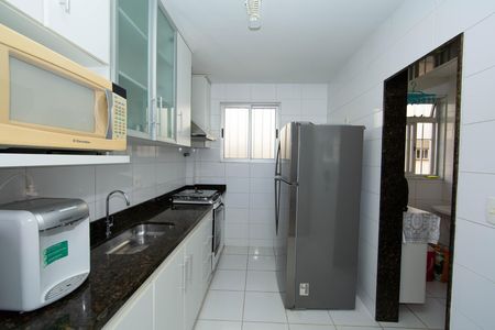 Apartamento para alugar com 92m², 3 quartos e 2 vagas Apartamento para alugar com 92m², 3 quartos e 2 vagasCOZINHA