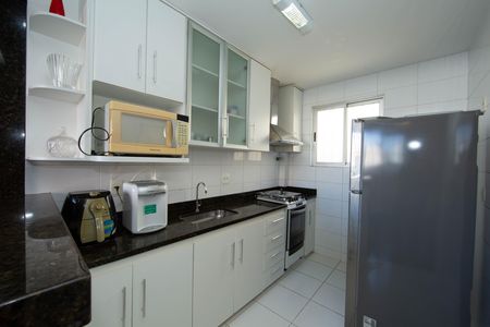 Apartamento para alugar com 92m², 3 quartos e 2 vagas Apartamento para alugar com 92m², 3 quartos e 2 vagasCOZINHA