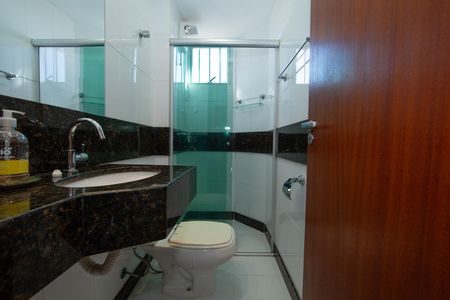 Apartamento para alugar com 92m², 3 quartos e 2 vagas Apartamento para alugar com 92m², 3 quartos e 2 vagasBANHEIRO1