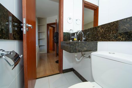BANHEIRO1 de apartamento para alugar com 3 quartos, 92m² em Alto Barroca, Belo Horizonte