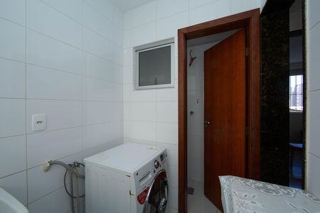 AREA DE SERVICO de apartamento para alugar com 3 quartos, 92m² em Alto Barroca, Belo Horizonte