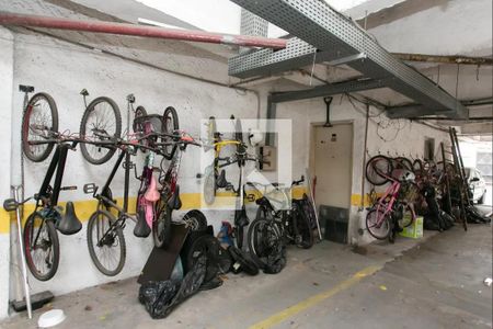 Apartamento à venda com 67m², 2 quartos e 1 vaga Apartamento à venda com 67m², 2 quartos e 1 vagaÁrea comum - Bicicletário