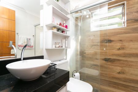 Apartamento à venda com 67m², 2 quartos e 1 vaga Apartamento à venda com 67m², 2 quartos e 1 vagaBanheiro