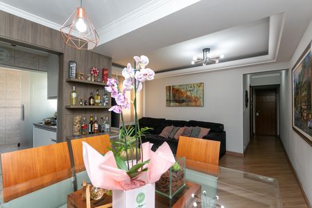 Apartamento à venda com 67m², 2 quartos e 1 vaga Apartamento à venda com 67m², 2 quartos e 1 vagaSala