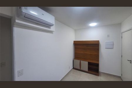 Foto 03 de apartamento à venda com 2 quartos, 41m² em Carandiru, São Paulo