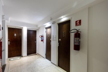 Apartamento para alugar com 70m², 2 quartos e 1 vaga