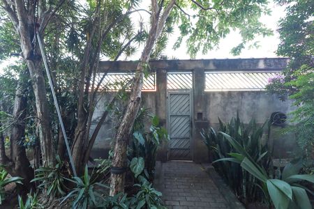 Casa à venda com 290m², 3 quartos e 7 vagas Casa à venda com 290m², 3 quartos e 7 vagasJardim
