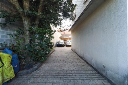 Garagem / Quintal de casa à venda com 3 quartos, 290m² em Jardim Modelo, São Paulo