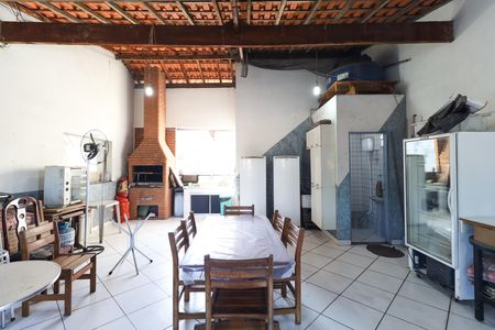 Salão  de casa à venda com 3 quartos, 290m² em Jardim Modelo, São Paulo
