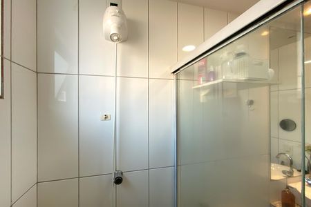 Apartamento à venda com 86m², 3 quartos e 2 vagas Apartamento à venda com 86m², 3 quartos e 2 vagasBanheiro da Suíte 1