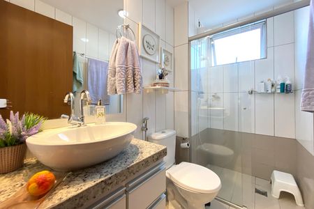 Apartamento à venda com 86m², 3 quartos e 2 vagas Apartamento à venda com 86m², 3 quartos e 2 vagasBanheiro