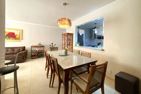 Apartamento à venda com 86m², 3 quartos e 2 vagas Apartamento à venda com 86m², 3 quartos e 2 vagasSala de Jantar