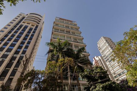 Fachada de apartamento para alugar com 1 quarto, 50m² em Indianópolis, São Paulo