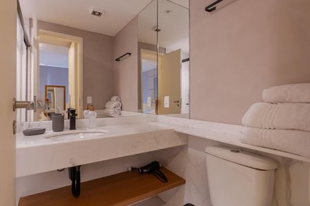 Apartamento à venda com 50m², 1 quarto e 1 vaga Apartamento à venda com 50m², 1 quarto e 1 vagaBanheiro da Suíte