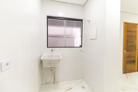 Apartamento para alugar com 45m², 2 quartos e sem vaga Apartamento para alugar com 45m², 2 quartos e sem vagaCozinha e Área de Serviço