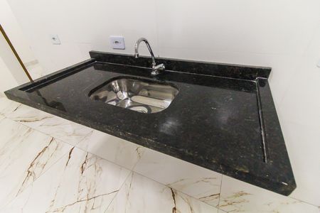 Cozinha e Área de Serviço de apartamento para alugar com 2 quartos, 45m² em Cidade Antônio Estêvão de Carvalho, São Paulo