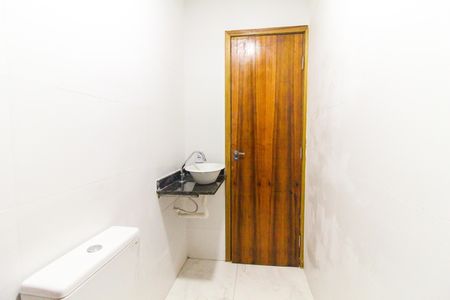 Apartamento para alugar com 45m², 2 quartos e sem vaga Apartamento para alugar com 45m², 2 quartos e sem vagaBanheiro