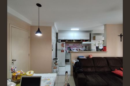 Sala  de apartamento para alugar com 2 quartos, 47m² em Parque Bristol, São Paulo