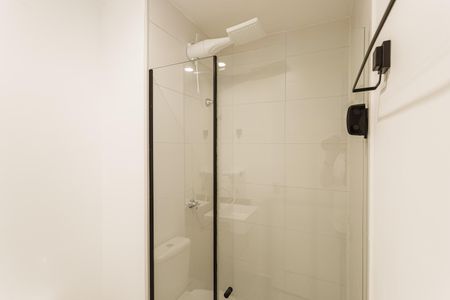 Studio à venda com 25m², 1 quarto e sem vaga Studio à venda com 25m², 1 quarto e sem vagaBanheiro