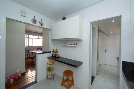 Apartamento à venda com 170m², 4 quartos e 2 vagas Apartamento à venda com 170m², 4 quartos e 2 vagasCOZINHA