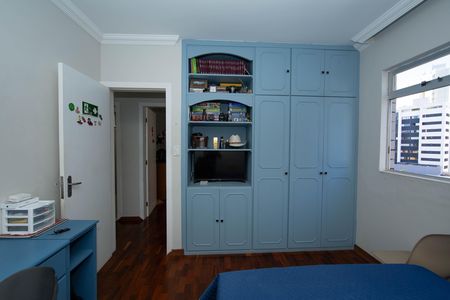 Apartamento à venda com 170m², 4 quartos e 2 vagas Apartamento à venda com 170m², 4 quartos e 2 vagasQUARTO3
