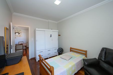 Apartamento à venda com 170m², 4 quartos e 2 vagas Apartamento à venda com 170m², 4 quartos e 2 vagasQUARTO2