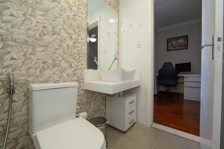 Apartamento à venda com 170m², 4 quartos e 2 vagas Apartamento à venda com 170m², 4 quartos e 2 vagasBANHEIRO1