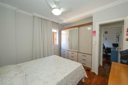 Apartamento à venda com 170m², 4 quartos e 2 vagas Apartamento à venda com 170m², 4 quartos e 2 vagasQUARTO4