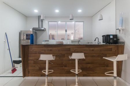 Apartamento para alugar com 55m², 2 quartos e 1 vaga Apartamento para alugar com 55m², 2 quartos e 1 vagaÁrea comum - Salão de festas
