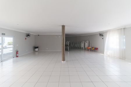 Apartamento para alugar com 55m², 2 quartos e 1 vaga Apartamento para alugar com 55m², 2 quartos e 1 vagaÁrea comum - Salão de festas