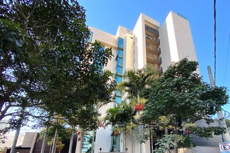 Fachada de apartamento para alugar com 2 quartos, 60m² em São Pedro, Belo Horizonte