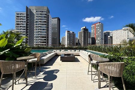 Apartamento à venda com 37m², 1 quarto e sem vaga Apartamento à venda com 37m², 1 quarto e sem vagaÁrea Comum - Piscina