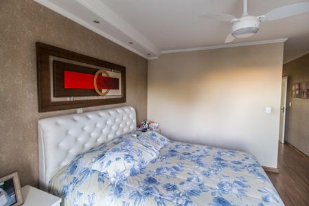 Casa de condomínio à venda com 220m², 3 quartos e 4 vagas Casa de condomínio à venda com 220m², 3 quartos e 4 vagasSuíte