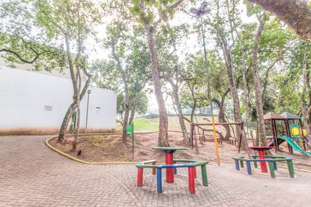Casa de condomínio à venda com 220m², 3 quartos e 4 vagas Casa de condomínio à venda com 220m², 3 quartos e 4 vagasÁrea comum - Playground