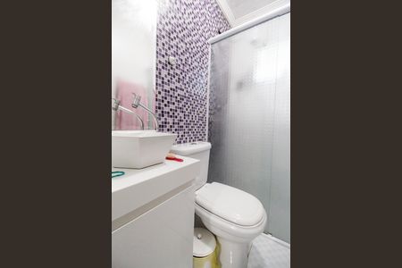 Casa de condomínio à venda com 220m², 3 quartos e 4 vagas Casa de condomínio à venda com 220m², 3 quartos e 4 vagasBanheiro 2