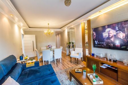 Casa de condomínio à venda com 220m², 3 quartos e 4 vagas Casa de condomínio à venda com 220m², 3 quartos e 4 vagasSala